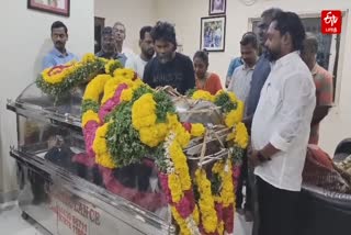 எழுத்தாளர் ராஜ் கெளதமன் மறைவுக்கு பா.ரஞ்சித் நேரில் அஞ்சலி