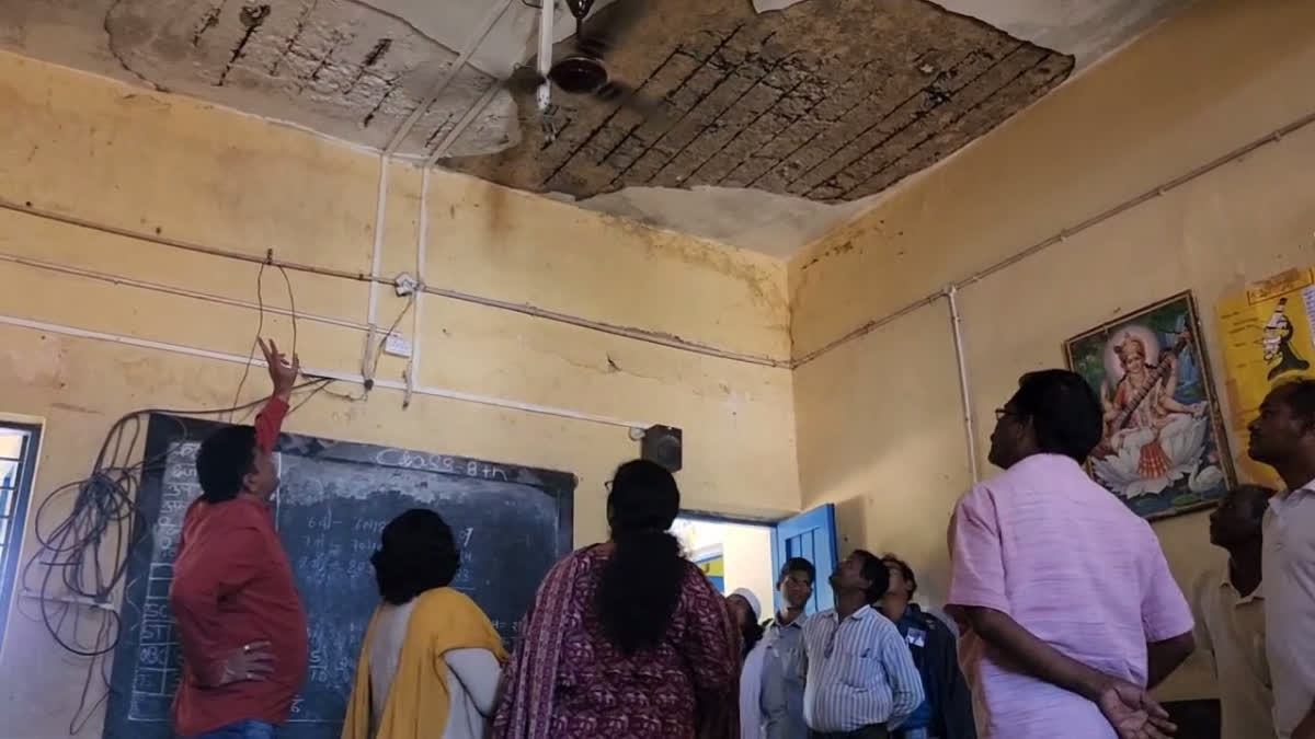 surprise visit to schools in kondagaon