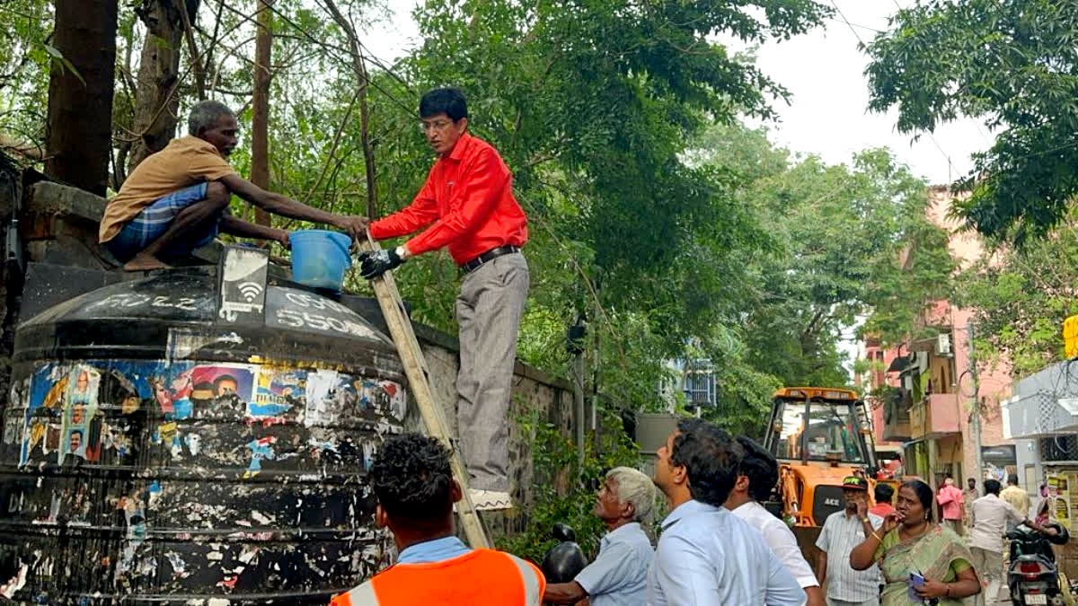 Sanitation work is intensive in flood affected areas of Chennai