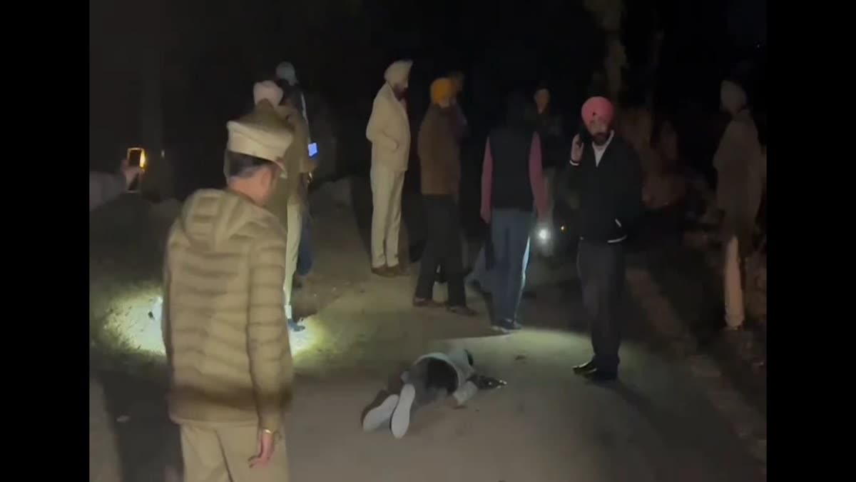 Gangster encounter in  Ludhiana . Wanted in more than 22 cases, shot by police in cross firing, CIA incharge saved by bulletproof jacket