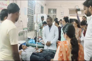 students_suffering_from_street_food_rushed_to_hospital