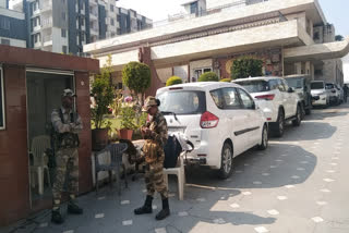 IT raid continues on Dheeraj Sahu residence