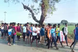 students-protested-against-hostel-warden-in-haveri