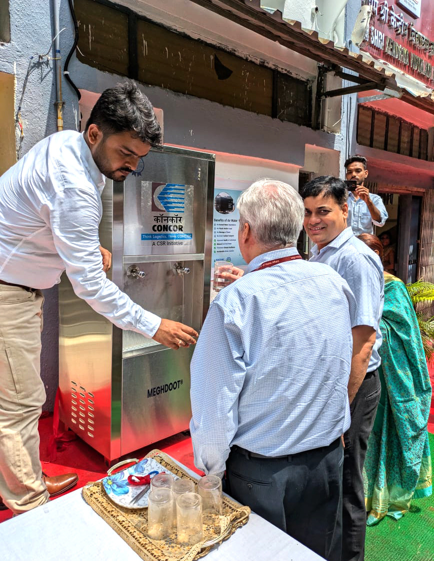 People drinking water from AWG set up at Kendriya Vidyalaya, Mumbai