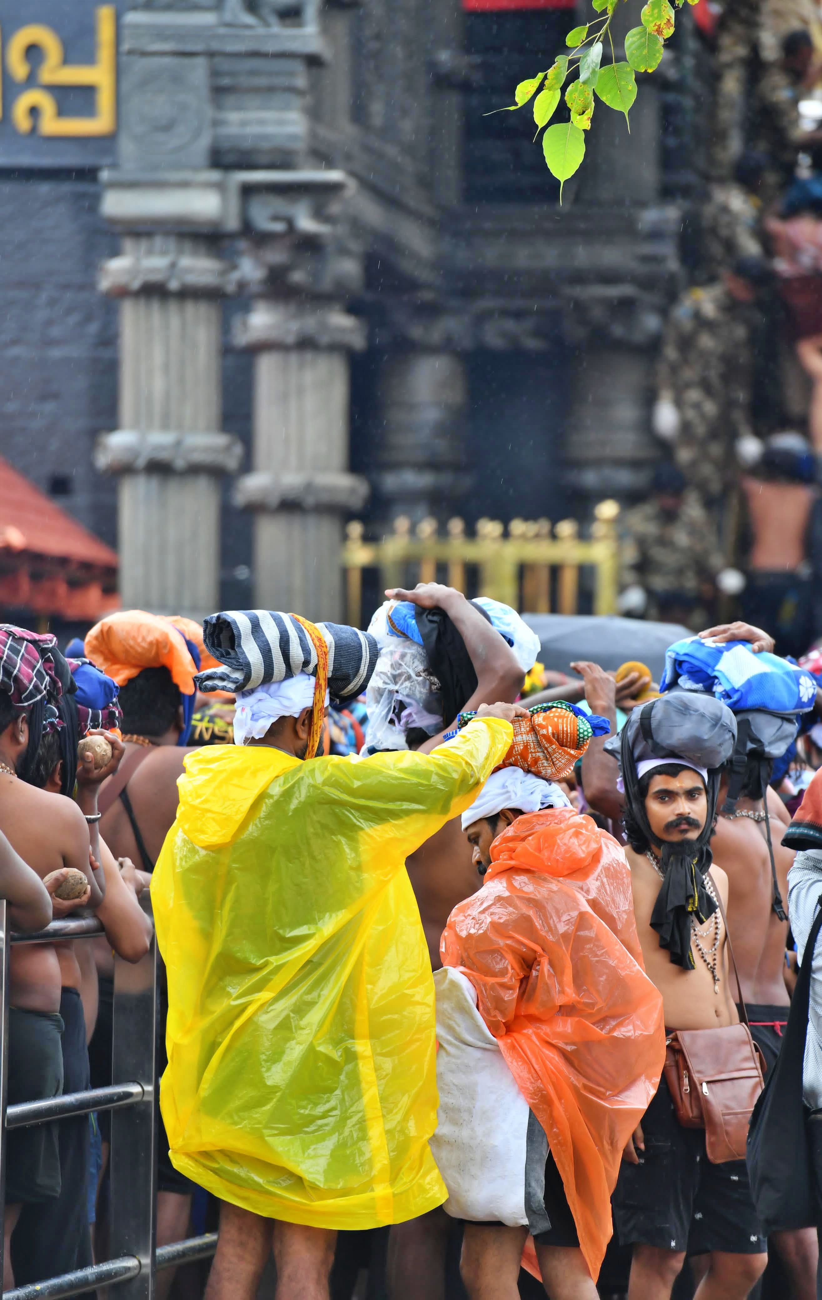 HEAVY RAIN IN SABARIMALA  ശബരിമലയിൽ പെയ്‌തത് കനത്ത മഴ  ORANGE ALERT IN PATHANAMTHITTA  SABARIMALA NEWS