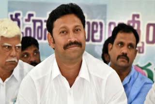 MP YS Avinash Reddy House Arrest