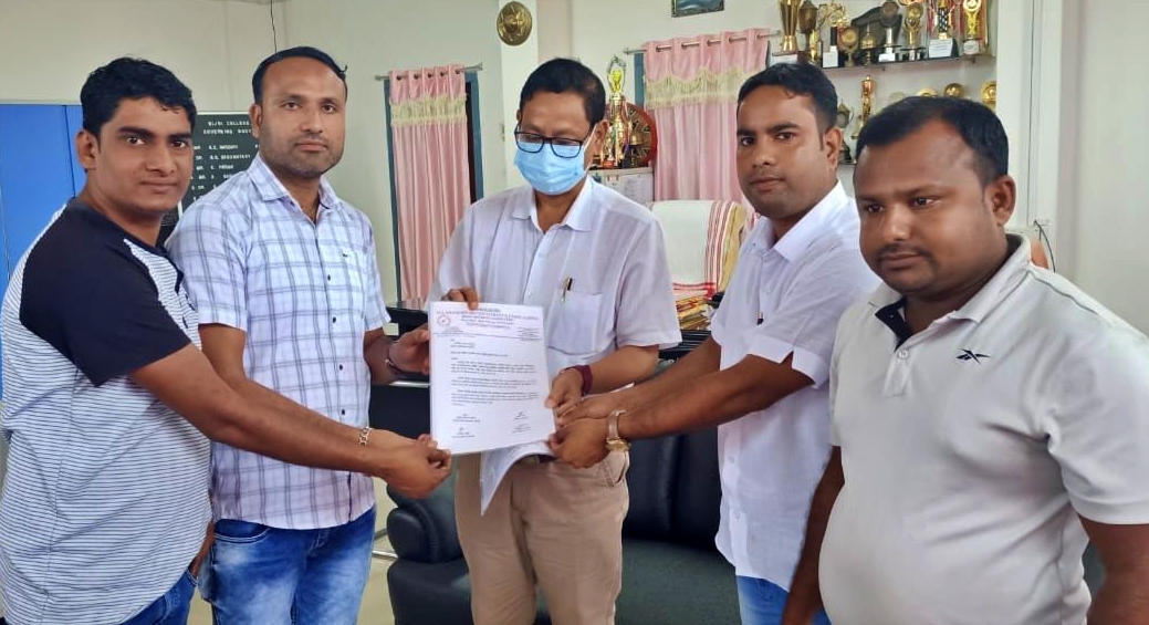 chirang-aamsu-abmsu-send-memorandum-to-the-principal-of-bijni-college