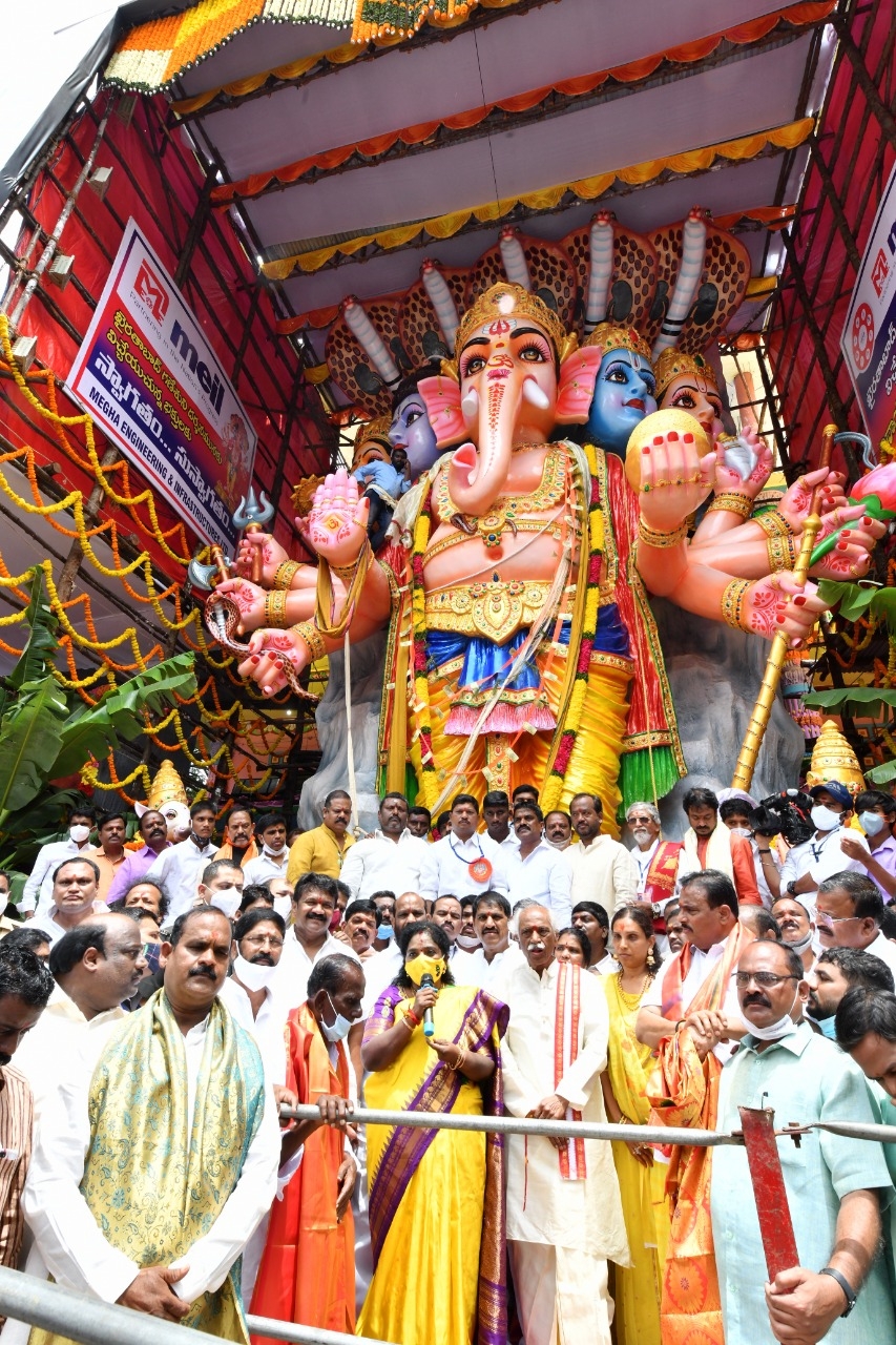 telangana-state-leaders-participated-in-ganesh-chaturthi-celebrations