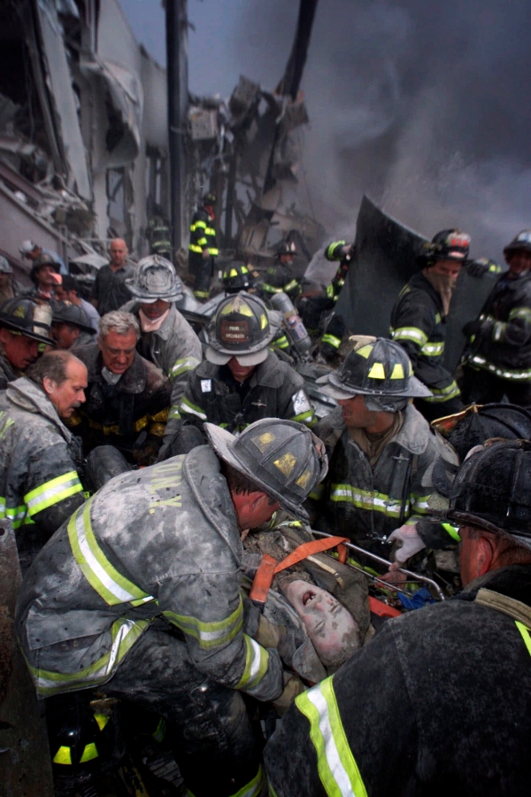 9/11ৰ আক্ৰমণৰ পিছৰ দৃশ্য