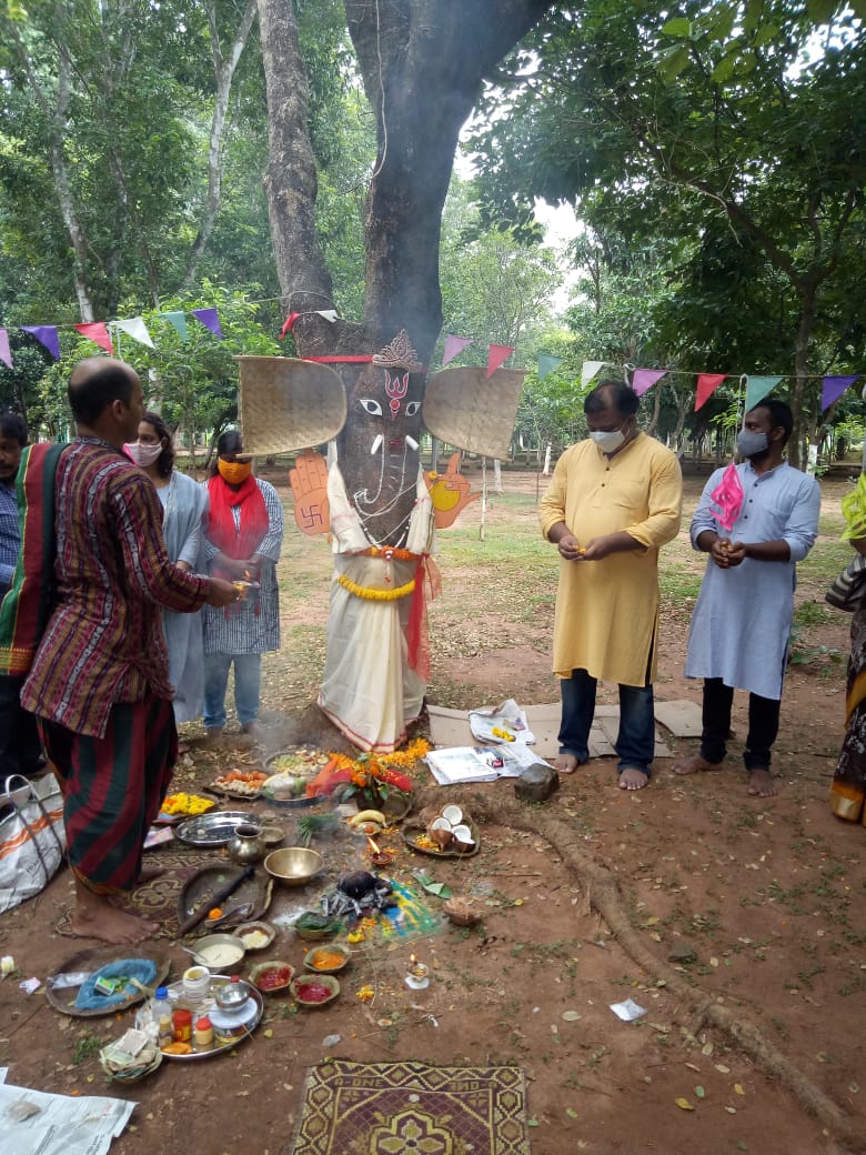 వృక్ష వినాయకుడు