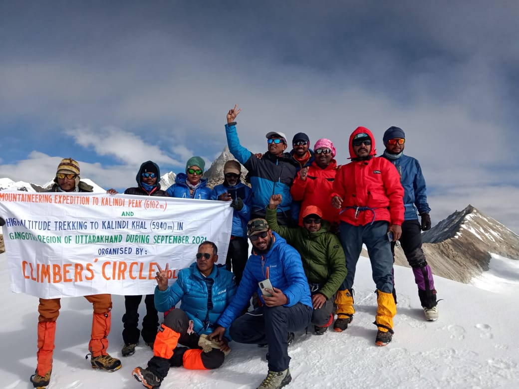 9-mountaineers-from-assam-finish-tracking-at-udan-kol-pass-above-5400-sea-level