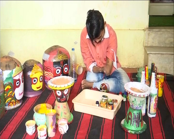 a 26-year-old artist in Bhubaneswar continues to follow his passion for painting