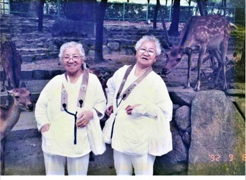 world's oldest twins