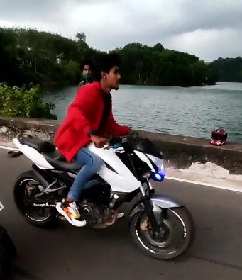 bike stunt