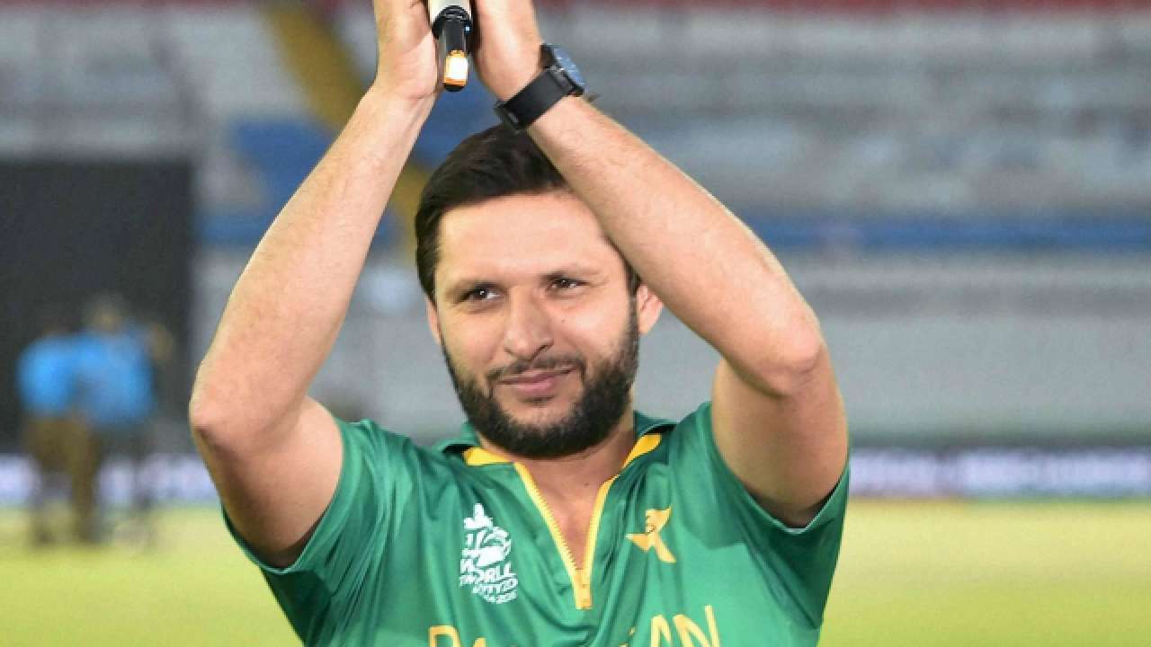 Harbhajan Singh, Shahid Afridi