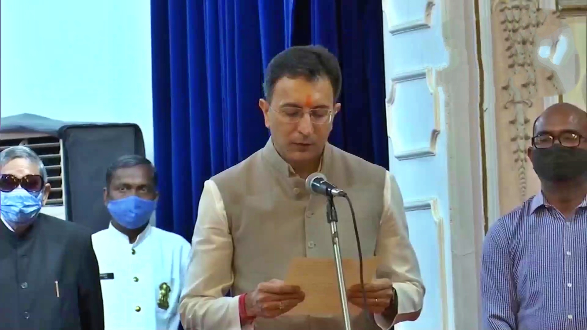 jitin prasada takes oath as minister in up