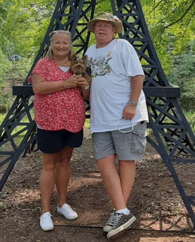married-michigan-couple