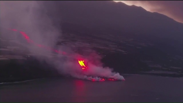 spain volcano eruption