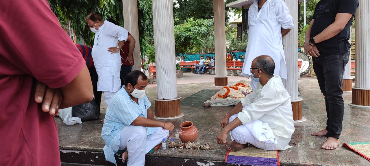 Funeral will be held at Nigam Bodh Ghat in Delhi