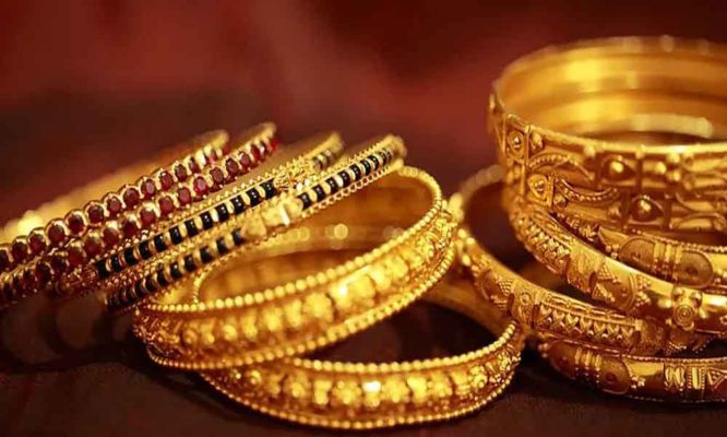 Gold prices fall down