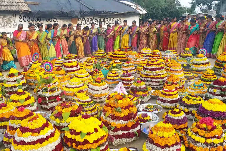 engili pula bathukamma 2021, telangana bathukamma