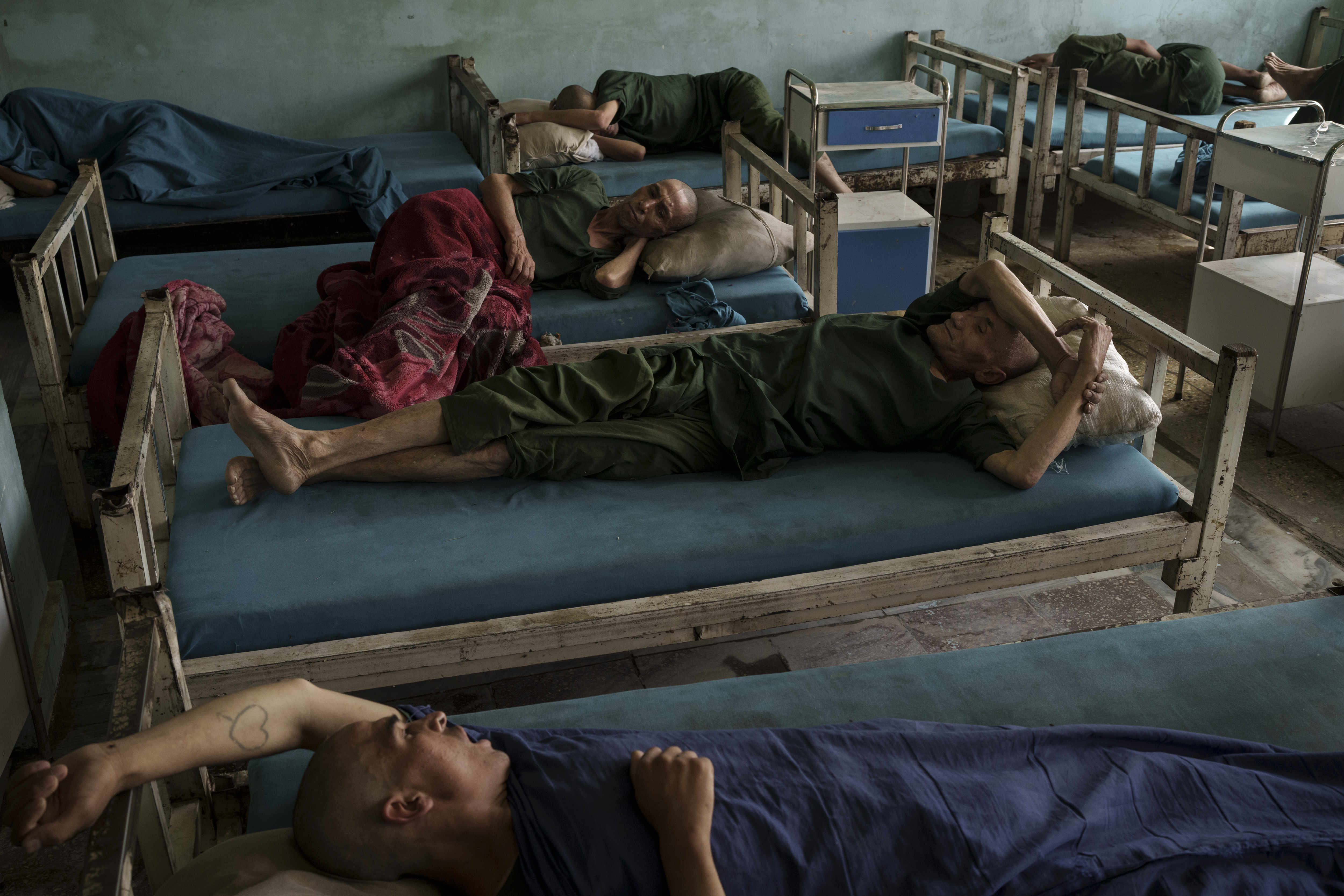 drug-users-live-in-fear-in-kabul
