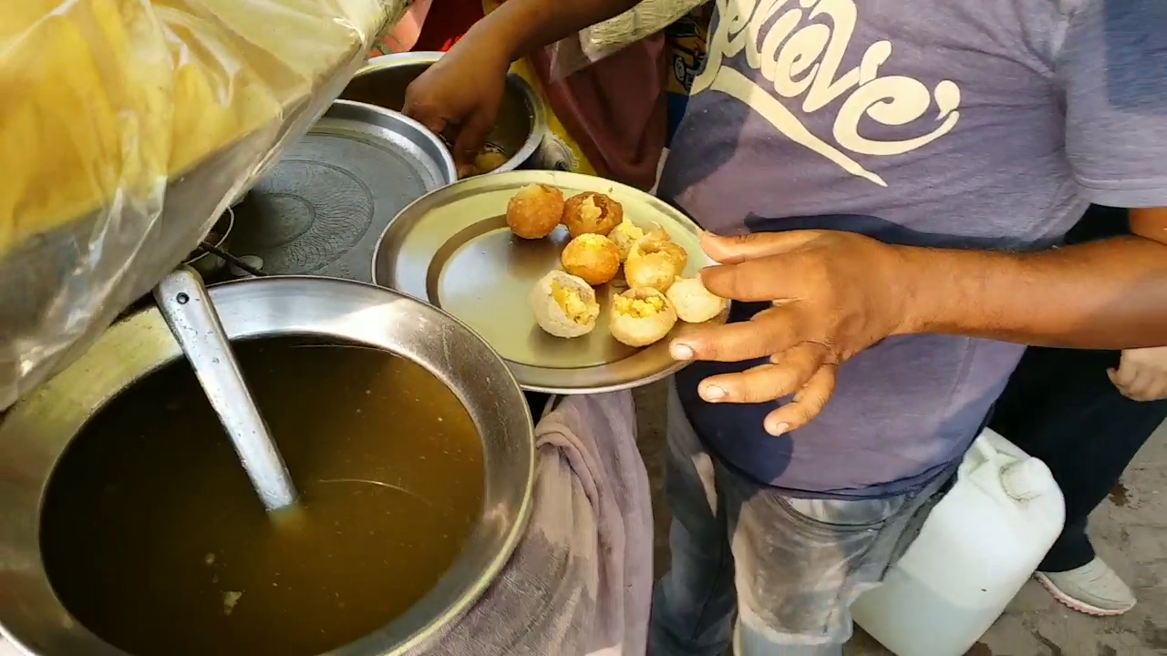 UP people dominate in business of Golgappa in Ranchi