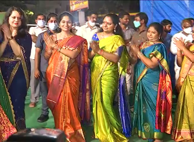 saddula-bathukamma-celebrations-2021-in-telangana