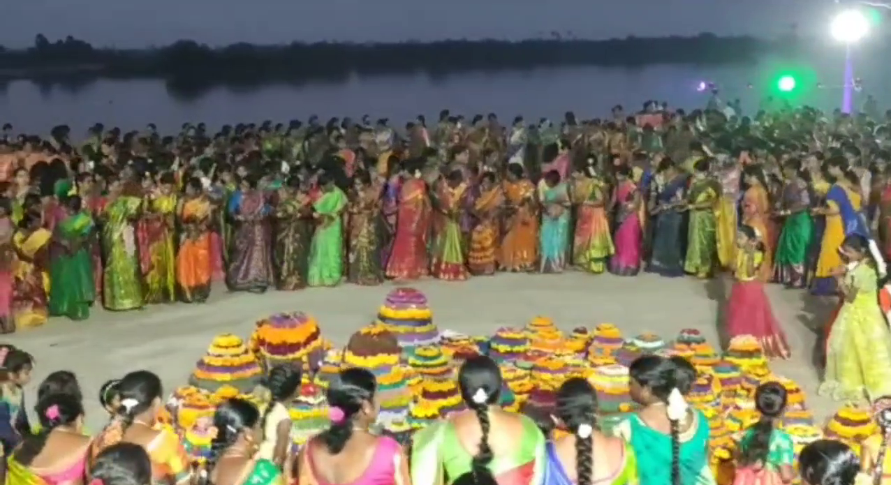 SADDULA BATHUKAMMA CELEBRATIONS 2021 IN TELANGANA