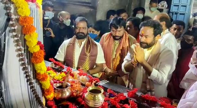 Kishan Reddy visits Ramappa temple