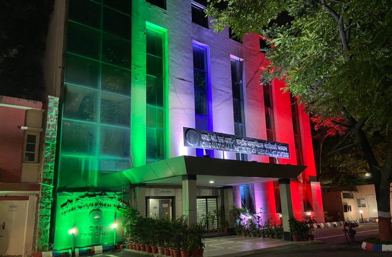 lighted-up-currency-building-and-metcalfe-hall-in-kolkata-to-celebrate-100-