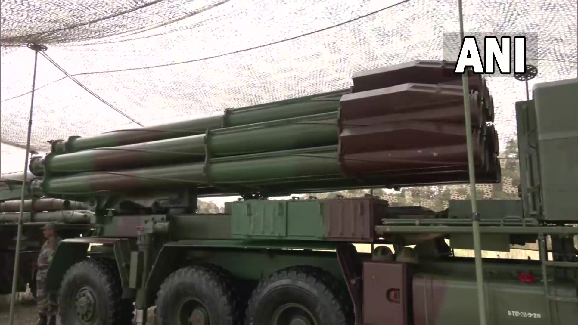 Indian Army displays Pinaka & Smerch multiple rocket launcher systems