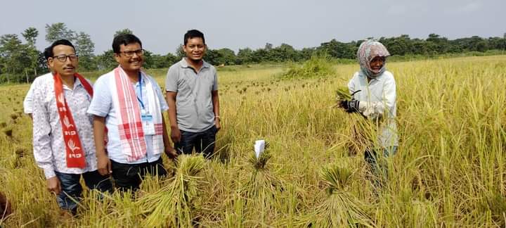 A_Moran_802to809_CPI Candidate Krishna Gogoi campaign at Thaora_As10031