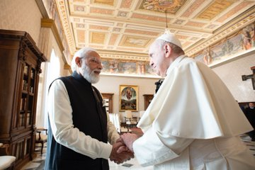 Prime Minister Narendra Modi met Pope Francis