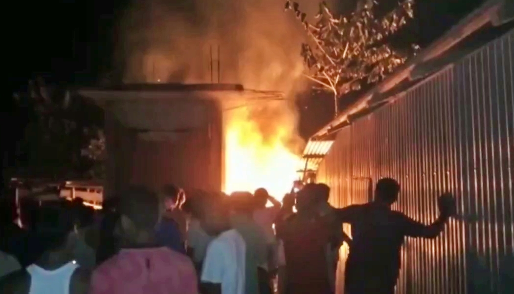 massive fire at tilapara bazar bilasipara