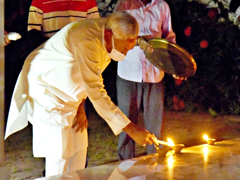 CM NITISH KUMAR CELEBRATE DIWALI IN PATNA