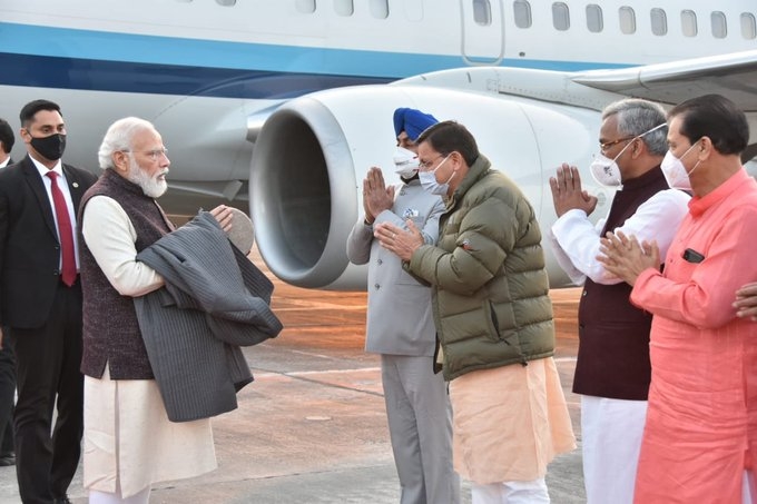 PM Modi offers prayers at Kedarnath temple