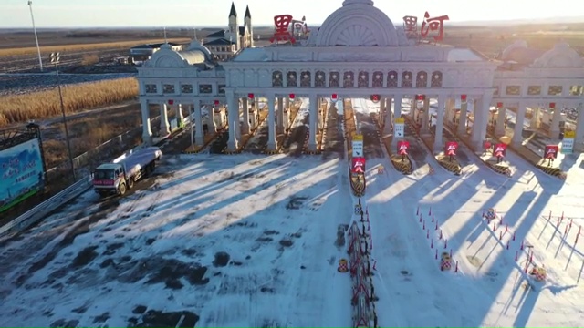 Heavy snowfall battered many parts of China