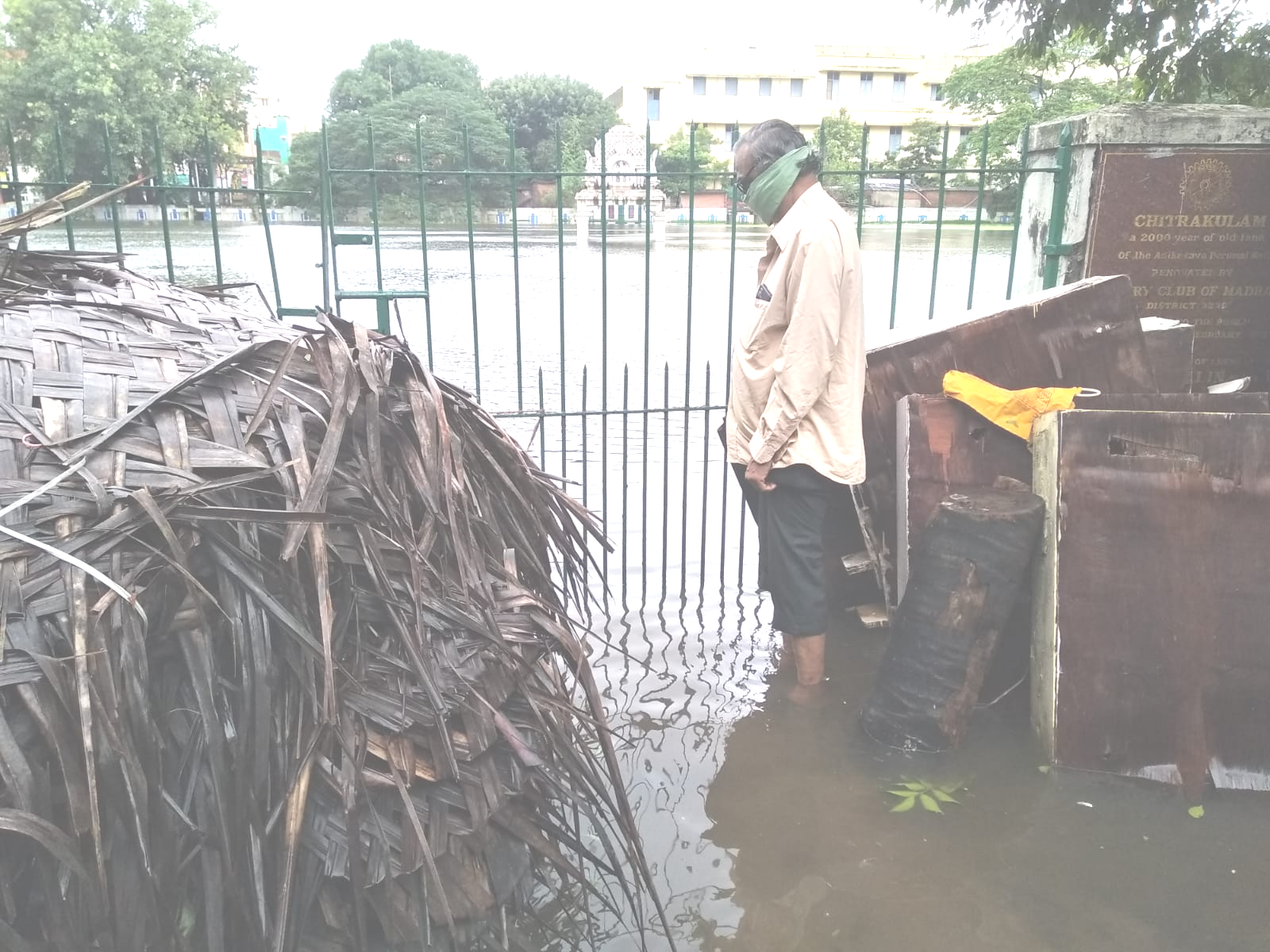 கனமழையால் நிரம்பிய சித்திரை குளம்