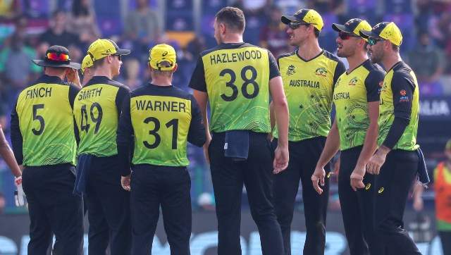 T20 Worldcup : Australia enters to final beating Pakistan at semi final