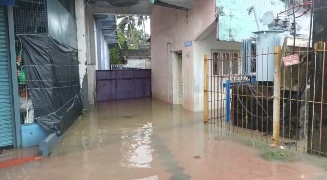 Heavy rains lash Kerala