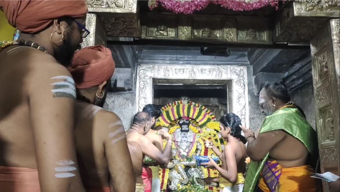 குருப் பெயர்ச்சி தரிசனம்