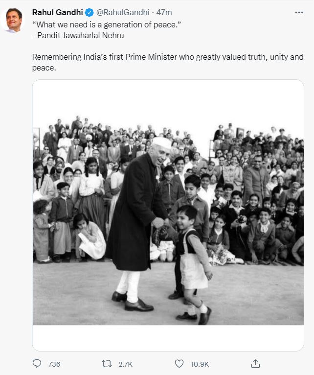 کانگریس کے رہنما راہل گاندھی نے سابق وزیر اعظم جواہر لال نہرو کو ان کی یوم پیدائش پر خراج تحسین پیش کیا