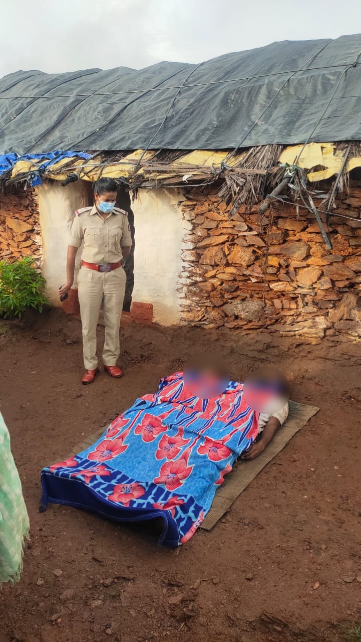 couple-died-in-house-wall-collapse-at-chitradurga