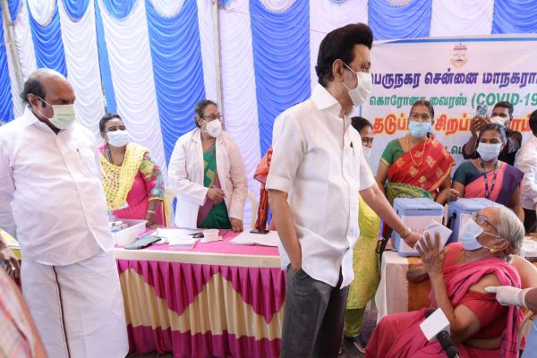 cm stalin visit vaccination camp  vaccination camp  corona vaccine  vaccine  vaccine camp  stalin inspect vaccination camp  ma subramanaian inspect vaccination camp  தடுப்பூசி முகாம்  தடுப்பூசி முகாமை ஆய்வு செய்த ஸ்டாலின்  மெகா தடுப்பூசி முகாம்  மா சுப்ரமணியன்  கரோனா தடுப்பூசி