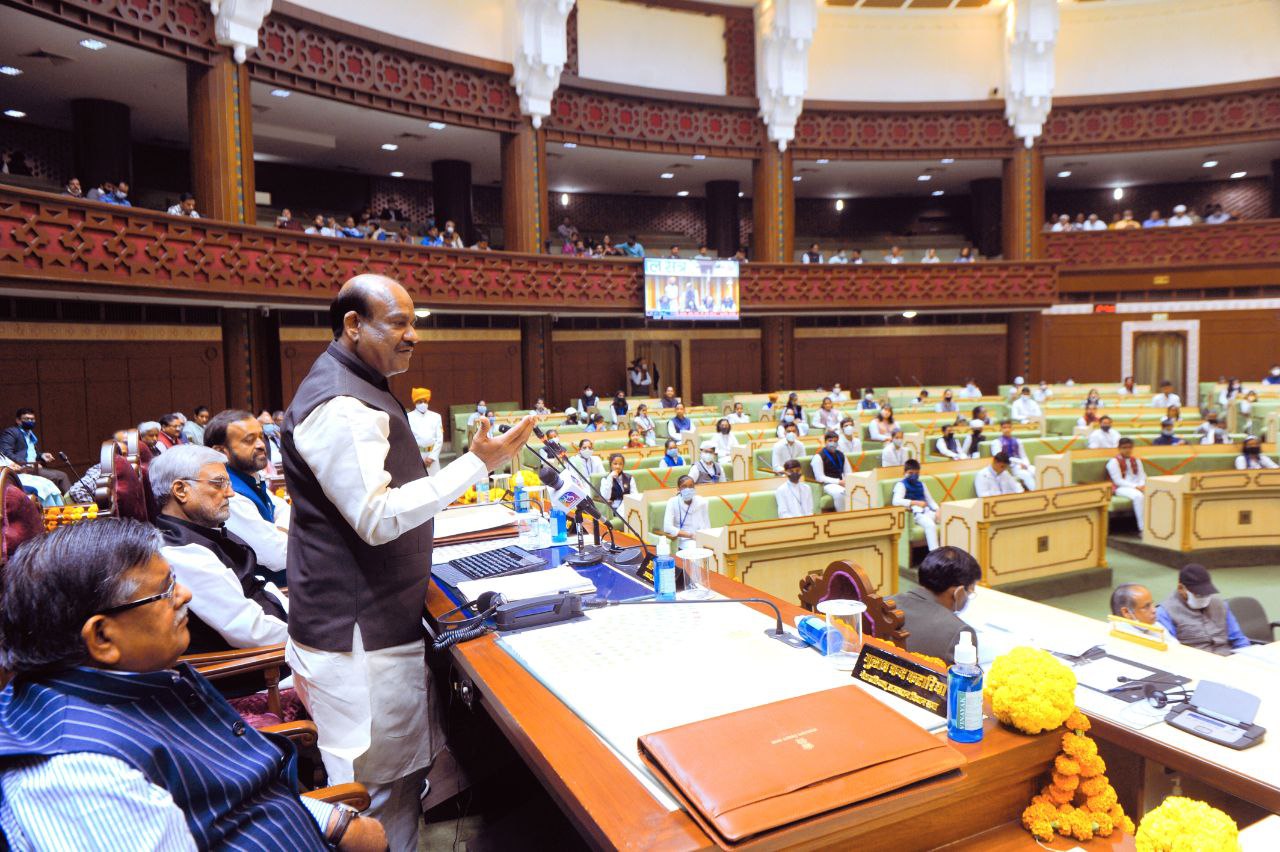 लोक सभा अध्यक्ष ओम बिरला ने राजस्थान विधानसभा में बाल सत्र को संबोधित किया