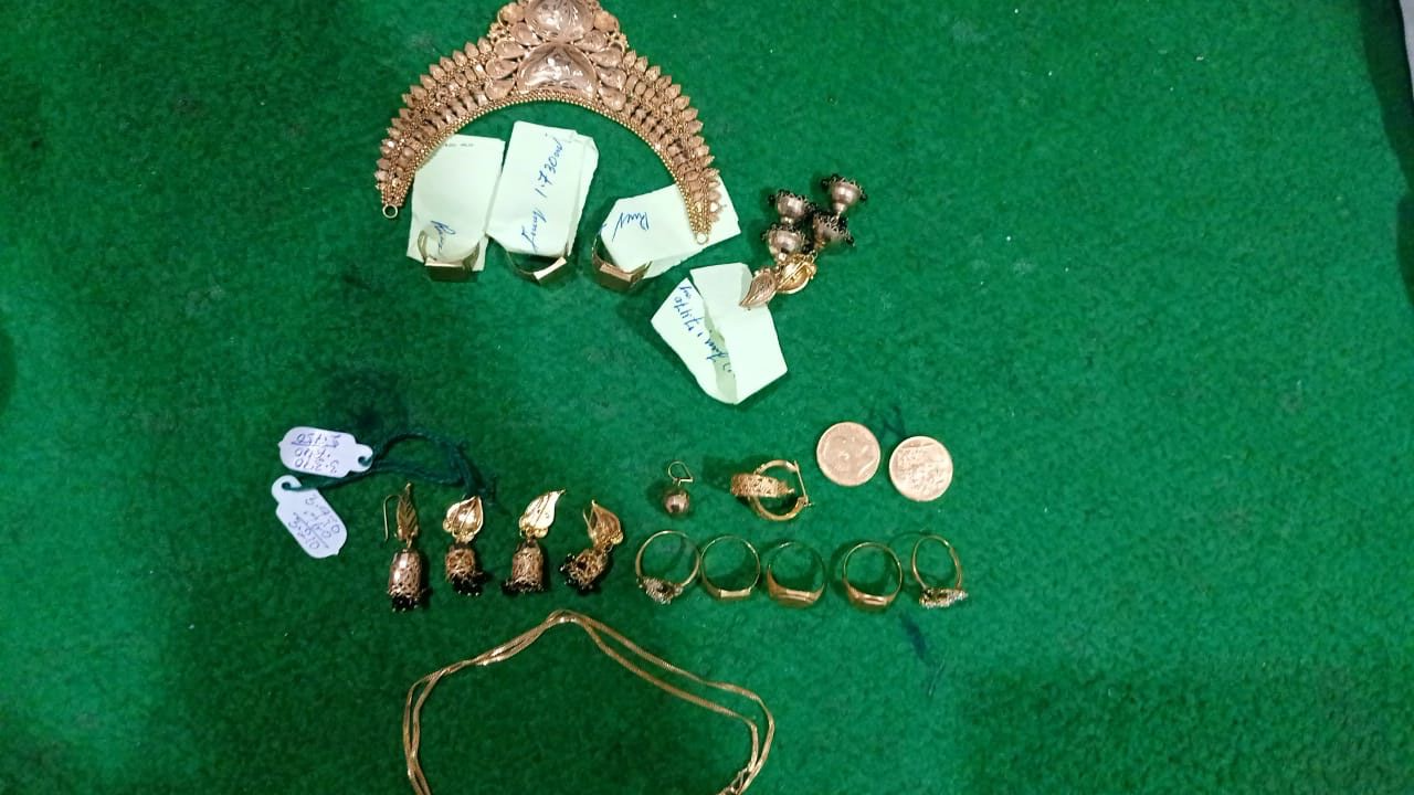 Millions of rupees worth recovered from gang of thugs