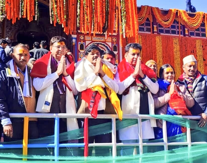 Congress leaders in badrinath