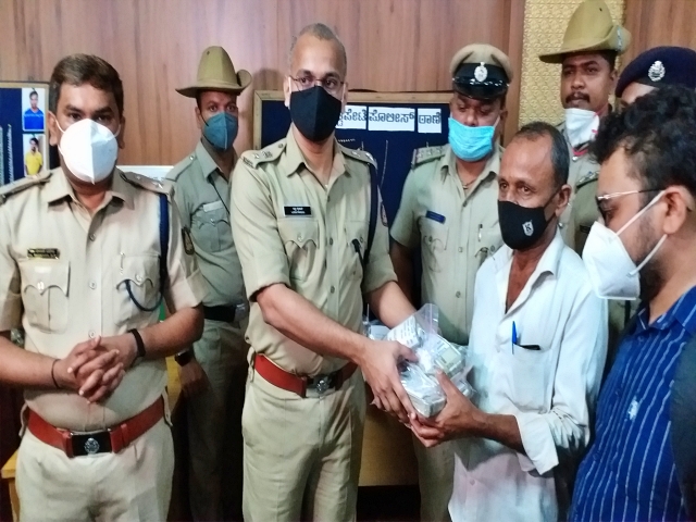 Shimoga police handed over 3 crore worth of items to claimants