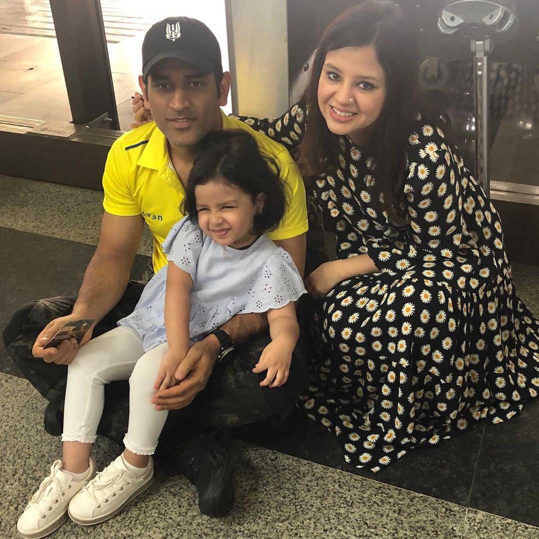 dhoni daughter